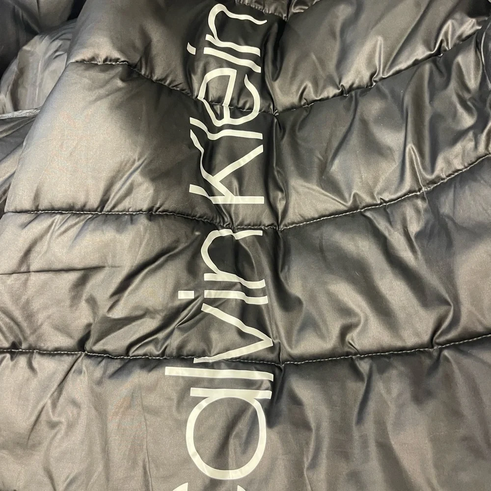 Men’s Calvin Klein Double Zipper Puffer Coat - Picture 8 of 9